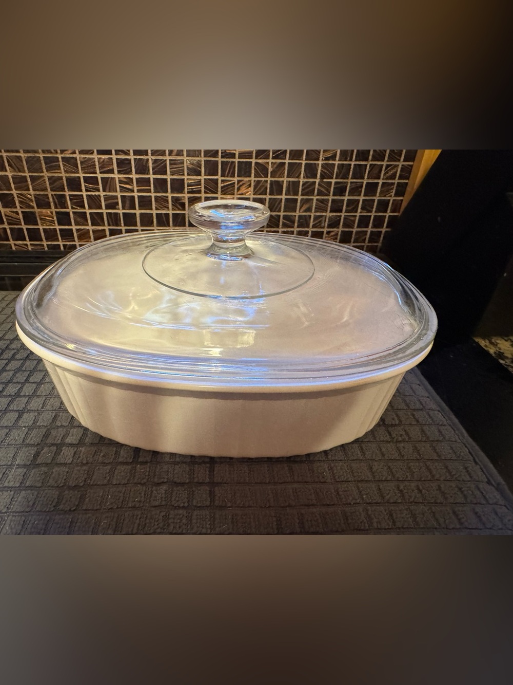 Corningware White Ceramic Bakeware Piece 1.8 Liters